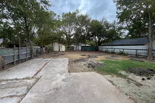 859 Portnoma Ln, Dallas, TX 75217 - Photo 18