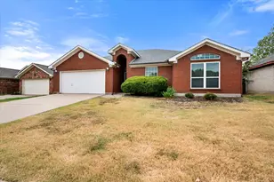 1017 Caleb St, Burleson, TX 76028 - Photo 2