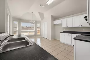 1017 Caleb St, Burleson, TX 76028 - Photo 18