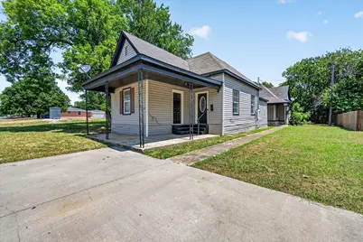 419 N Grand Avenue #B, Sherman, TX 75090 - Photo 2