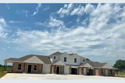 100 N Park Court #4, Springtown, TX 76082 - Photo 2