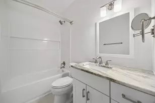 9600 Royal Ln, Dallas, TX 75243 - Photo 18