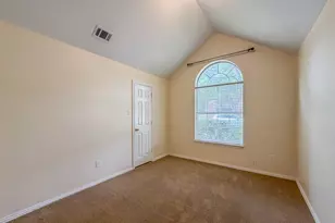 9612 Cliffside Dr, Irving, TX 75063 - Photo 16