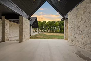 240 Royals Rnch Rd, Lorena, TX 76655 - Photo 4