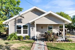 304 T A Carroll Ave, Corsicana, TX 75110 - Photo 1