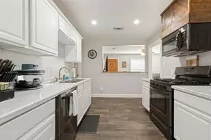 10511 Desdemona Dr, Dallas, TX 75228 - Photo 8