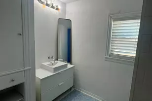 6050 Penrose Ave, Dallas, TX 75206 - Photo 10