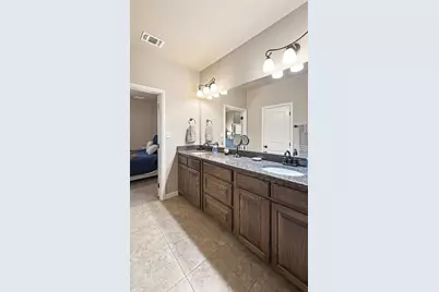 1306 Lauren Lane, Granbury, TX 76048 - Photo 16