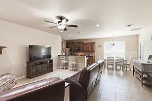 1306 Lauren Ln, Granbury, TX 76048 - Photo 4