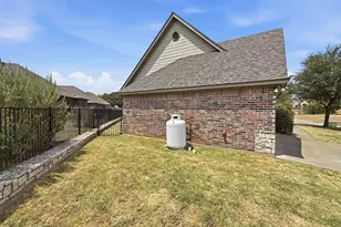 1306 Lauren Ln, Granbury, TX 76048 - Photo 28