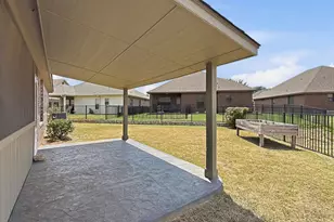 1306 Lauren Ln, Granbury, TX 76048 - Photo 34