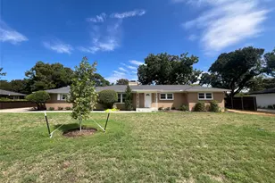 16 Cliffside Dr, Edgecliff Village, TX 76134 - Photo 2