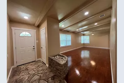 16 Cliffside Drive, Edgecliff Village, TX 76134 - Photo 6