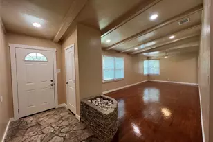 16 Cliffside Dr, Edgecliff Village, TX 76134 - Photo 6