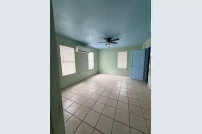 2205 Roosevelt Avenue, Fort Worth, TX 76164 - Photo 8
