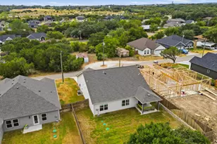 2306 Pedernales Ct, Granbury, TX 76048 - Photo 40