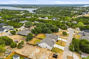 2306 Pedernales Ct, Granbury, TX 76048 - Photo 4
