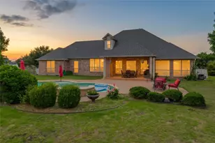 2304 Chipping Campden Rd, Denton, TX 76226 - Photo 2