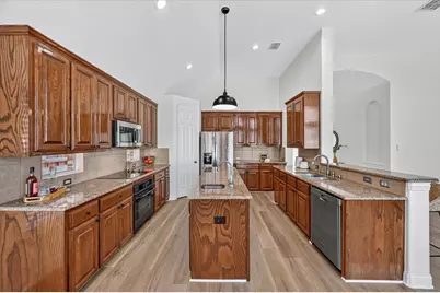 10328 Offshore Drive, Irving, TX 75063 - Photo 12