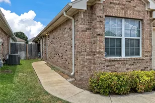 6521 Regina Dr, Fort Worth, TX 76131 - Photo 2