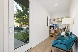 5703 Lindell Ave, Dallas, TX 75206 - Photo 16