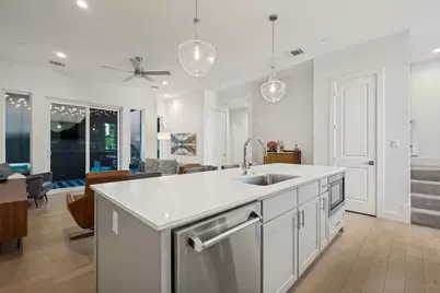 5703 Lindell Avenue #104, Dallas, TX 75206 - Photo 14