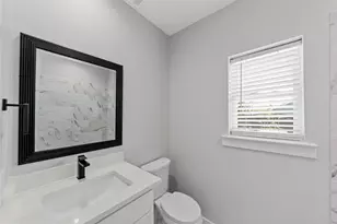 1510 S Lindsay, Gainesville, TX 76240 - Photo 8