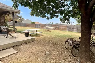 214 Southpeak Ln, Ponder, TX 76259 - Photo 14