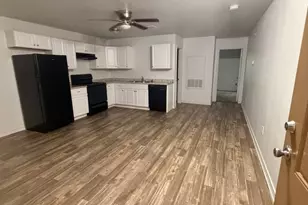 2905 Clarksville St, Paris, TX 75460 - Photo 1