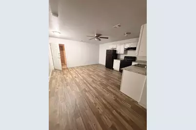 2905 Clarksville Street #208, Paris, TX 75460 - Photo 2