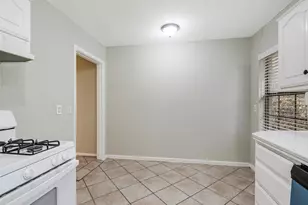 10747 Sandalwood Dr, Dallas, TX 75228 - Photo 14