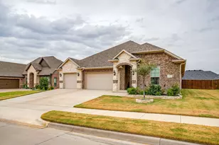 3005 Nob Hill Dr, Burleson, TX 76028 - Photo 2
