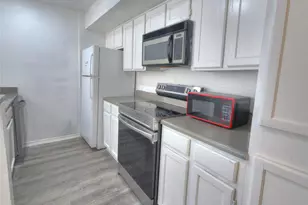 9827 Walnut St, Dallas, TX 75243 - Photo 6