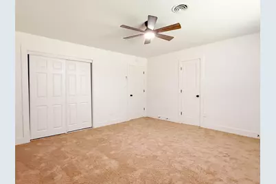 228 Hallbrook Drive, Fort Worth, TX 76134 - Photo 18