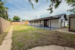 228 Hallbrook Dr, Fort Worth, TX 76134 - Photo 28