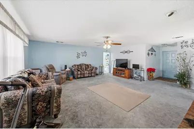 3610 Hummingbird Drive, Grand Prairie, TX 75052 - Photo 6