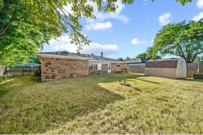 3610 Hummingbird Drive, Grand Prairie, TX 75052 - Photo 26