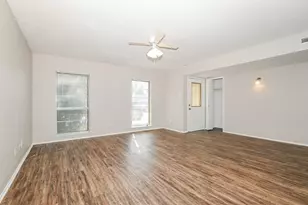 4906 Stagecoach Ln, Garland, TX 75043 - Photo 2