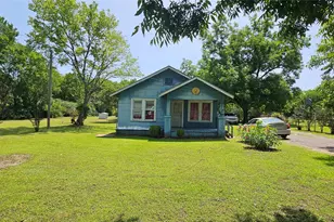 812 N Waldrip St, Grand Saline, TX 75140 - Photo 1