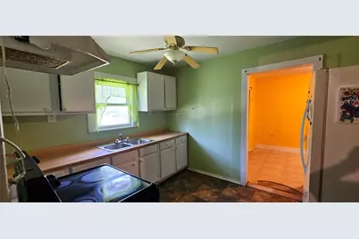 812 N Waldrip Street, Grand Saline, TX 75140 - Photo 14