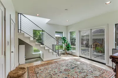 3720 Washburn Avenue, Fort Worth, TX 76107 - Photo 10