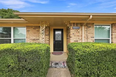1047 Quail Run, Duncanville, TX 75116 - Photo 2