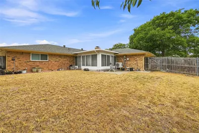 1047 Quail Run, Duncanville, TX 75116 - Photo 32
