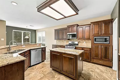 1204 Crestview Drive, Bedford, TX 76021 - Photo 10