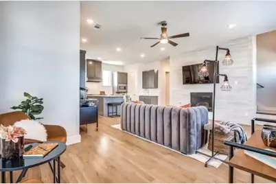 4427 Viburnum, Dallas, TX 75204 - Photo 6