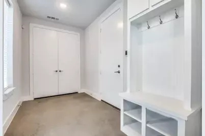 4427 Viburnum, Dallas, TX 75204 - Photo 2