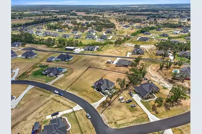149 Clayton Crossing, Springtown, TX 76082 - Photo 38