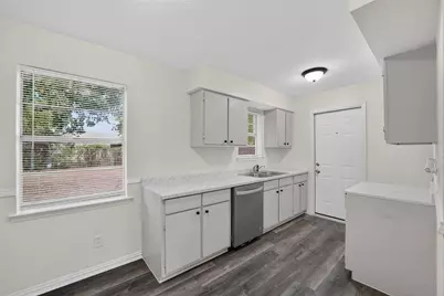4425 Central Lane, Balch Springs, TX 75180 - Photo 4