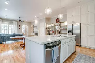 3727 W 4th St, Fort Worth, TX 76107 - Photo 10