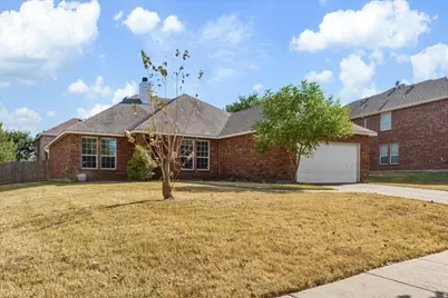 1738 Summerwood Lane, Cedar Hill, TX 75104 - Photo 2